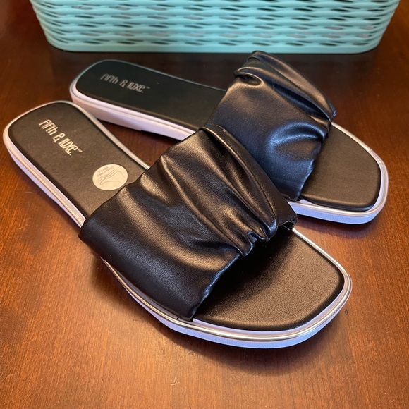 Fifth & Luxe Shoes - NWOT Fifth & Luxe Women's Strappy Sandals - Open Toe